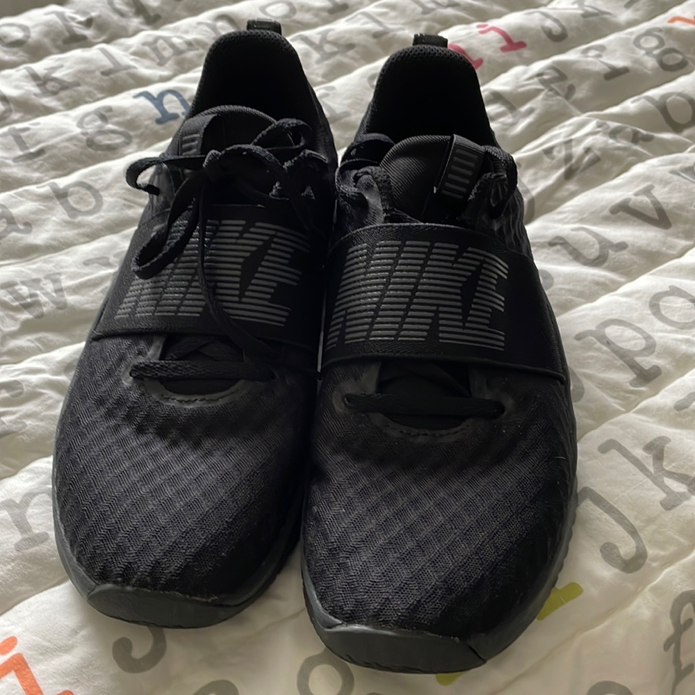 Nike womens TR 9 training shoe